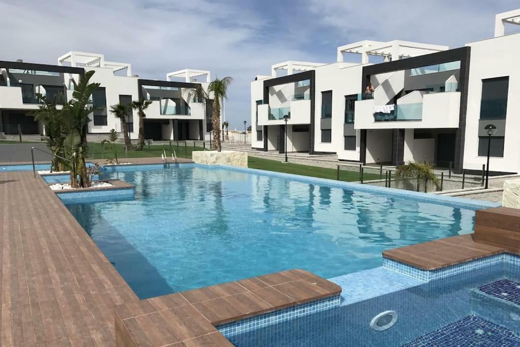 Oasis Beach IX Puntaprima Lejlighed Torrevieja Eksteriør billede