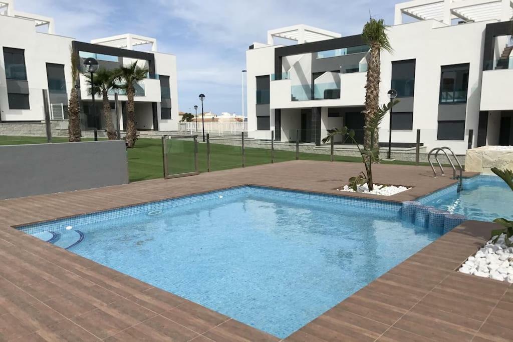 Oasis Beach IX Puntaprima Lejlighed Torrevieja Eksteriør billede